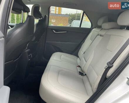 Білий Кіа Niro, об'ємом двигуна 1.6 л та пробігом 15 тис. км за 25900 $, фото 19 на Automoto.ua