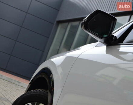 Белый Киа Niro, объемом двигателя 0 л и пробегом 33 тыс. км за 27999 $, фото 48 на Automoto.ua