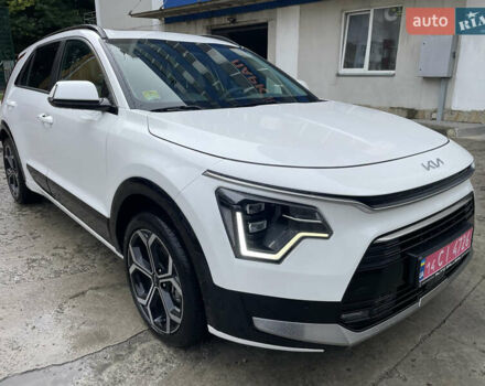 Білий Кіа Niro, об'ємом двигуна 1.6 л та пробігом 15 тис. км за 25900 $, фото 1 на Automoto.ua