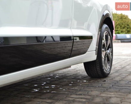 Белый Киа Niro, объемом двигателя 0 л и пробегом 33 тыс. км за 27999 $, фото 18 на Automoto.ua