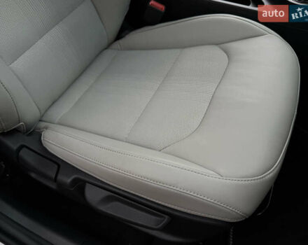 Білий Кіа Niro, об'ємом двигуна 0 л та пробігом 85 тис. км за 26899 $, фото 150 на Automoto.ua