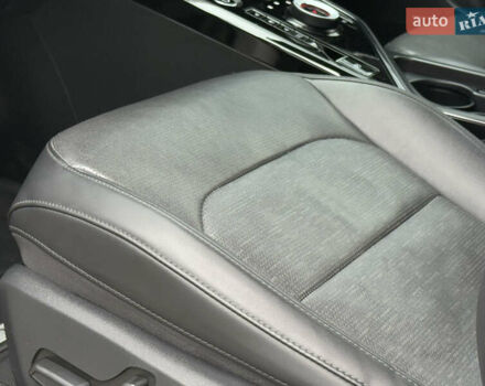 Киа Niro 2023 в Дрогобыче на Automoto.ua Белый Киа Niro, объемом двигателя 0 л и пробегом 57 тыс. км за 23850 $, фото 50 на Automoto.ua