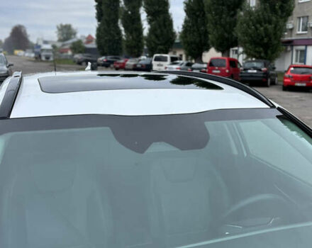 Киа Niro 2023 в Черкассах на Automoto.ua Белый Киа Niro, объемом двигателя 0 л и пробегом 81 тыс. км за 27400 $, фото 10 на Automoto.ua