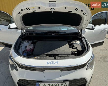 Киа Niro 2023 в Умани на Automoto.ua Белый Киа Niro, объемом двигателя 0 л и пробегом 83 тыс. км за 24600 $, фото 20 на Automoto.ua