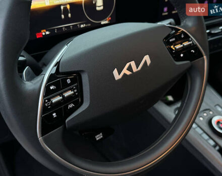 Білий Кіа Niro, об'ємом двигуна 0 л та пробігом 49 тис. км за 21500 $, фото 30 на Automoto.ua