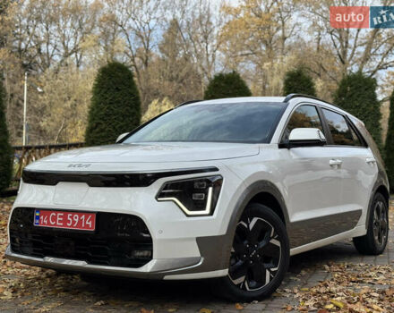 Білий Кіа Niro, об'ємом двигуна 0 л та пробігом 85 тис. км за 26899 $, фото 5 на Automoto.ua