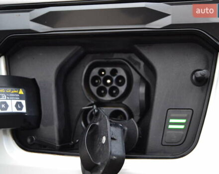 Белый Киа Niro, объемом двигателя 0 л и пробегом 33 тыс. км за 27999 $, фото 115 на Automoto.ua