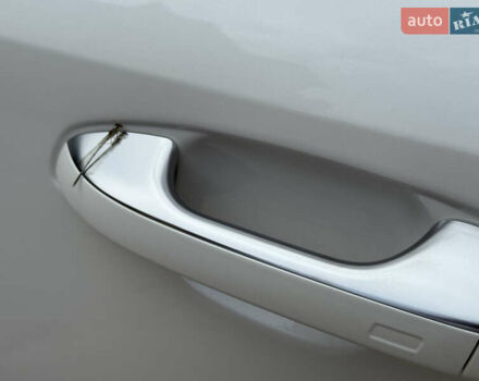 Киа Niro 2023 в Умани на Automoto.ua Белый Киа Niro, объемом двигателя 0 л и пробегом 83 тыс. км за 24600 $, фото 59 на Automoto.ua