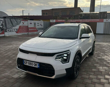 Кіа Niro 2023 у Києві на Automoto.ua Білий Кіа Niro, об'ємом двигуна 0 л та пробігом 1 тис. км за 27999 $, фото 2 на Automoto.ua