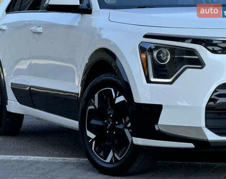Білий Кіа Niro, об'ємом двигуна 0 л та пробігом 27 тис. км за 18700 $, фото 3 на Automoto.ua