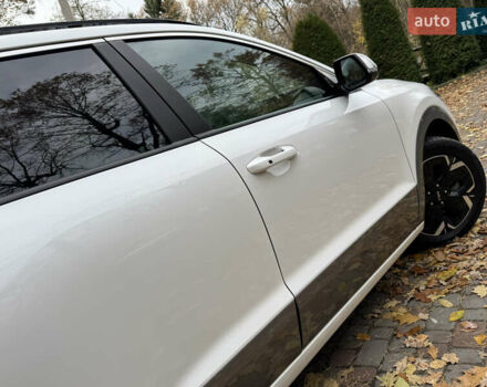 Білий Кіа Niro, об'ємом двигуна 0 л та пробігом 85 тис. км за 26899 $, фото 71 на Automoto.ua