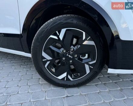 Белый Киа Niro, объемом двигателя 0 л и пробегом 6 тыс. км за 26800 $, фото 3 на Automoto.ua