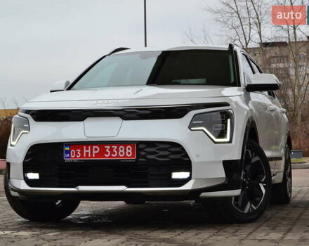Белый Киа Niro, объемом двигателя 0 л и пробегом 33 тыс. км за 27999 $, фото 4 на Automoto.ua