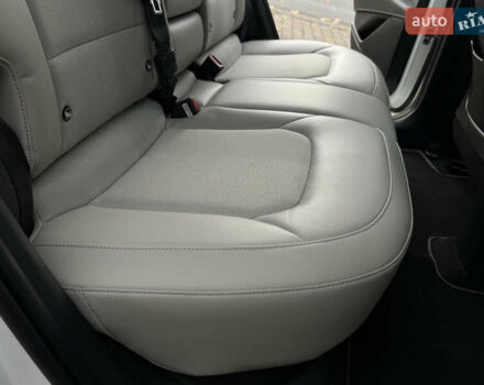 Білий Кіа Niro, об'ємом двигуна 0 л та пробігом 85 тис. км за 26899 $, фото 175 на Automoto.ua