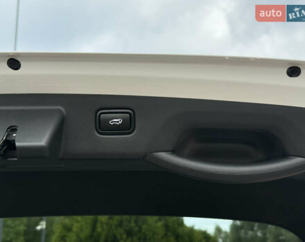 Киа Niro 2023 в Дрогобыче на Automoto.ua Белый Киа Niro, объемом двигателя 0 л и пробегом 57 тыс. км за 23850 $, фото 106 на Automoto.ua