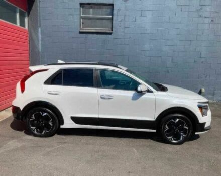 Белый Киа Niro, объемом двигателя 0 л и пробегом 20 тыс. км за 16000 $, фото 3 на Automoto.ua