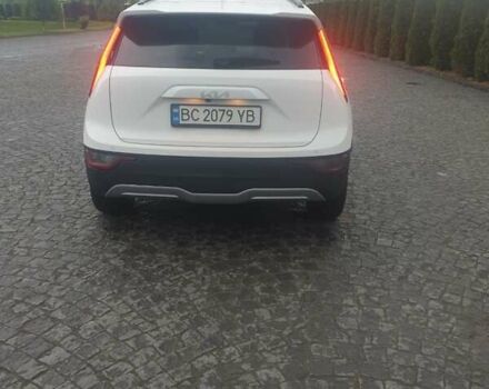 Білий Кіа Niro, об'ємом двигуна 0 л та пробігом 31 тис. км за 23500 $, фото 2 на Automoto.ua