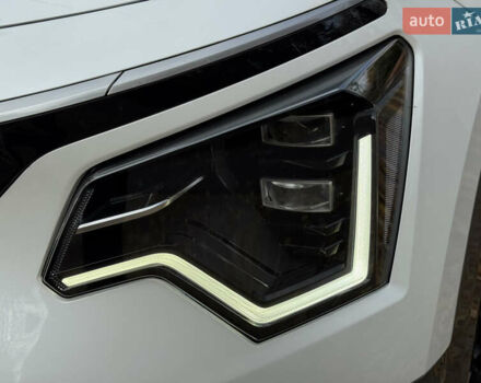 Білий Кіа Niro, об'ємом двигуна 0 л та пробігом 85 тис. км за 26899 $, фото 12 на Automoto.ua
