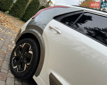 Білий Кіа Niro, об'ємом двигуна 0 л та пробігом 85 тис. км за 26899 $, фото 51 на Automoto.ua
