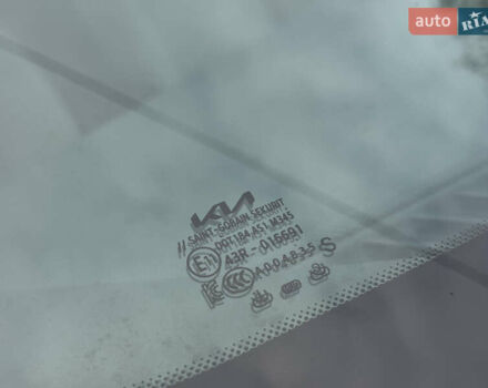 Білий Кіа Niro, об'ємом двигуна 0 л та пробігом 85 тис. км за 26899 $, фото 45 на Automoto.ua