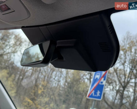 Білий Кіа Niro, об'ємом двигуна 0 л та пробігом 85 тис. км за 26899 $, фото 158 на Automoto.ua