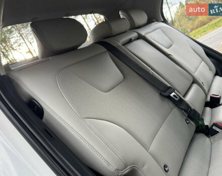 Білий Кіа Niro, об'ємом двигуна 0 л та пробігом 85 тис. км за 26899 $, фото 177 на Automoto.ua