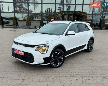 Білий Кіа Niro, об'ємом двигуна 0 л та пробігом 49 тис. км за 21500 $, фото 2 на Automoto.ua
