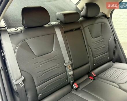 Белый Киа Niro, объемом двигателя 0 л и пробегом 44 тыс. км за 29759 $, фото 29 на Automoto.ua