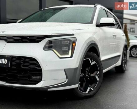 Белый Киа Niro, объемом двигателя 0 л и пробегом 48 тыс. км за 25400 $, фото 2 на Automoto.ua