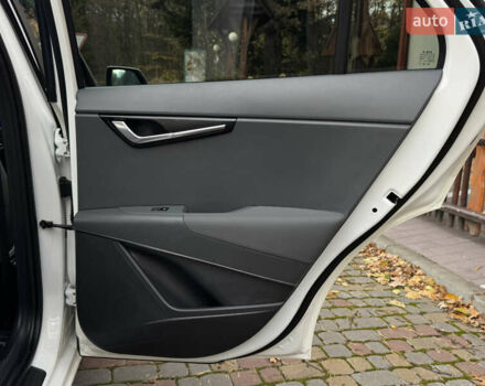 Білий Кіа Niro, об'ємом двигуна 0 л та пробігом 85 тис. км за 26899 $, фото 171 на Automoto.ua