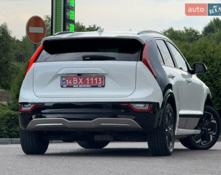 Киа Niro 2023 в Дрогобыче на Automoto.ua Белый Киа Niro, объемом двигателя 0 л и пробегом 57 тыс. км за 23850 $, фото 25 на Automoto.ua