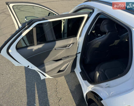 Белый Киа Niro, объемом двигателя 1.58 л и пробегом 15 тыс. км за 27800 $, фото 37 на Automoto.ua