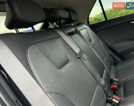 Киа Niro 2023 в Дрогобыче на Automoto.ua Белый Киа Niro, объемом двигателя 0 л и пробегом 57 тыс. км за 23850 $, фото 89 на Automoto.ua