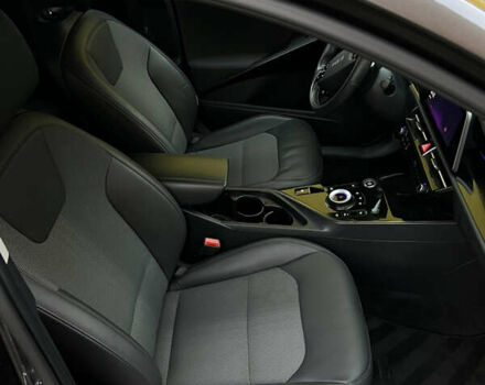 Белый Киа Niro, объемом двигателя 0 л и пробегом 120 тыс. км за 20000 $, фото 33 на Automoto.ua