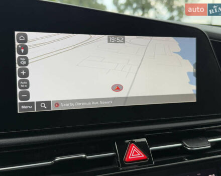 Киа Niro 2023 в Дрогобыче на Automoto.ua Белый Киа Niro, объемом двигателя 0 л и пробегом 57 тыс. км за 23850 $, фото 64 на Automoto.ua