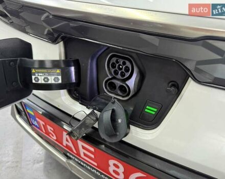 Белый Киа Niro, объемом двигателя 0 л и пробегом 44 тыс. км за 29759 $, фото 10 на Automoto.ua