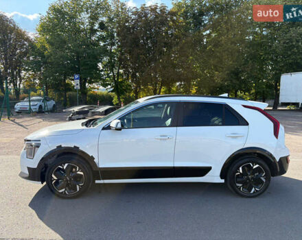 Белый Киа Niro, объемом двигателя 0 л и пробегом 28 тыс. км за 20499 $, фото 4 на Automoto.ua