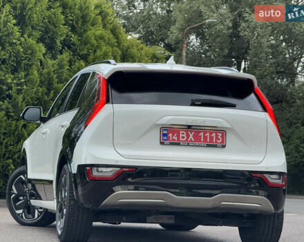 Киа Niro 2023 в Дрогобыче на Automoto.ua Белый Киа Niro, объемом двигателя 0 л и пробегом 57 тыс. км за 23850 $, фото 39 на Automoto.ua