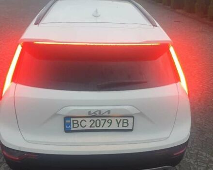 Білий Кіа Niro, об'ємом двигуна 0 л та пробігом 31 тис. км за 23500 $, фото 3 на Automoto.ua