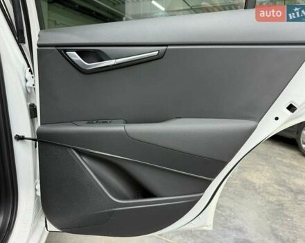 Белый Киа Niro, объемом двигателя 0 л и пробегом 44 тыс. км за 29759 $, фото 27 на Automoto.ua