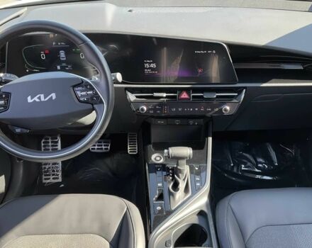 Білий Кіа Niro, об'ємом двигуна 1.6 л та пробігом 14 тис. км за 16000 $, фото 8 на Automoto.ua