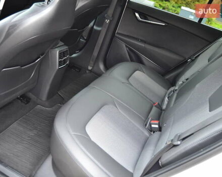 Белый Киа Niro, объемом двигателя 0 л и пробегом 33 тыс. км за 27999 $, фото 94 на Automoto.ua