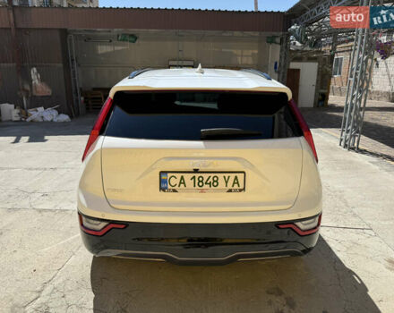 Киа Niro 2023 в Умани на Automoto.ua Белый Киа Niro, объемом двигателя 0 л и пробегом 83 тыс. км за 24600 $, фото 64 на Automoto.ua