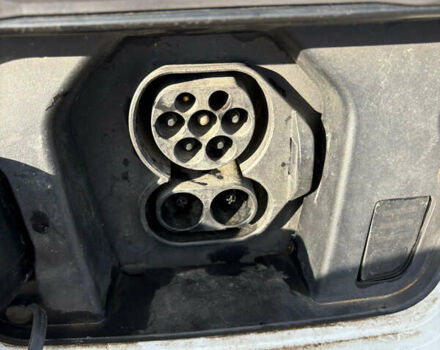 Белый Киа Niro, объемом двигателя 0 л и пробегом 28 тыс. км за 20499 $, фото 14 на Automoto.ua