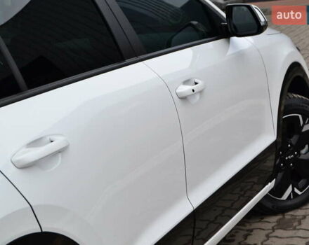 Белый Киа Niro, объемом двигателя 0 л и пробегом 33 тыс. км за 27999 $, фото 60 на Automoto.ua