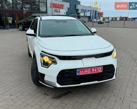Білий Кіа Niro, об'ємом двигуна 0 л та пробігом 49 тис. км за 21500 $, фото 20 на Automoto.ua