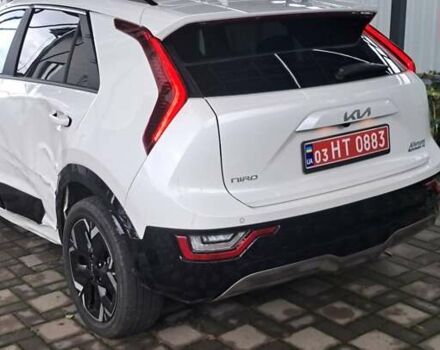 Білий Кіа Niro, об'ємом двигуна 0 л та пробігом 32 тис. км за 16500 $, фото 7 на Automoto.ua