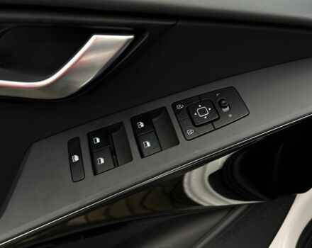 Білий Кіа Niro, об'ємом двигуна 1.6 л та пробігом 7 тис. км за 28100 $, фото 9 на Automoto.ua