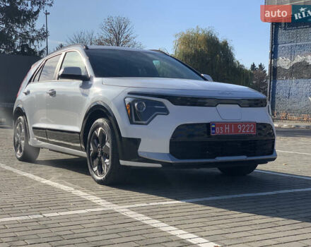 Белый Киа Niro, объемом двигателя 0 л и пробегом 35 тыс. км за 24900 $, фото 5 на Automoto.ua