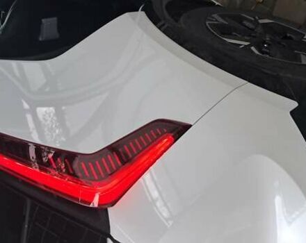 Білий Кіа Niro, об'ємом двигуна 0 л та пробігом 32 тис. км за 16500 $, фото 15 на Automoto.ua